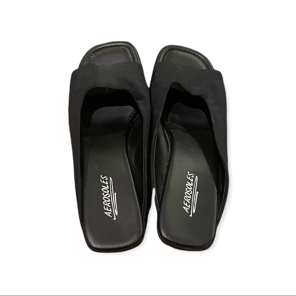 Aerosols Low Black Heels!!